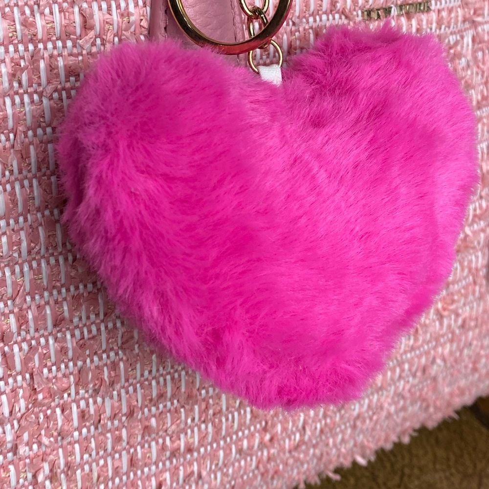 Plush Heart-shaped Keychain Bag Charm in Fushia Pink Faux Fur - Picture 6 of 6